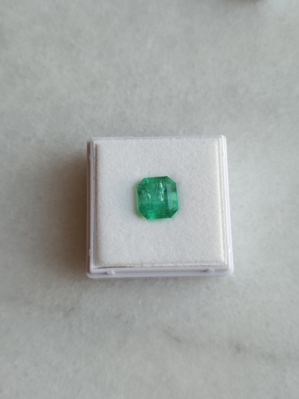 Natural Panjshir Valley Emerald – 4.57 Carat – Certified - Picture 2 of 4